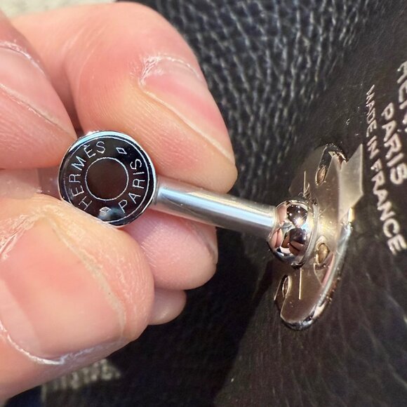 Hermès 2024 Black Taurillon Mini Lindy 20 Bag - Picture 14 of 16